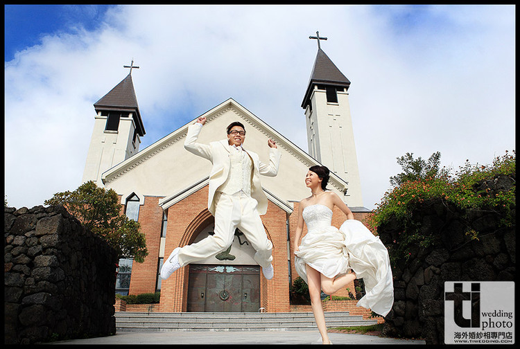 韩国济州岛的婚纱照，是不是有不一样的视觉感受？