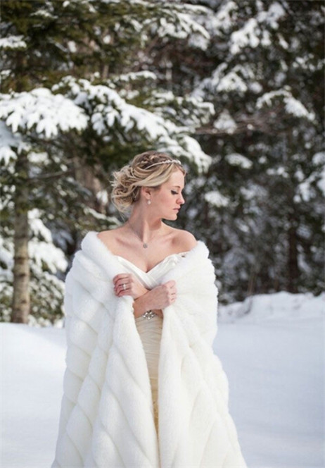 冬季新娘婚纱礼服 唯美冬季披肩搭配