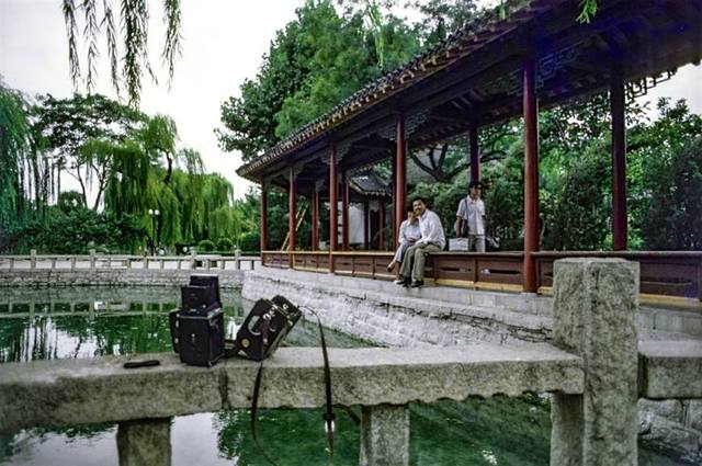 80年代婚纱摄影_摄影师镜头下80年代的老照片,图一女孩好开放,图五童年的记忆